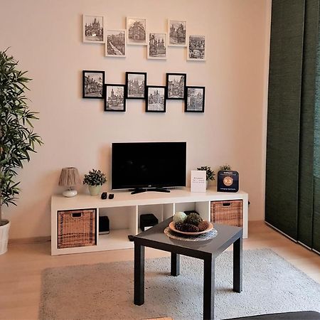 Leongargt Apartments Прага Екстериор снимка
