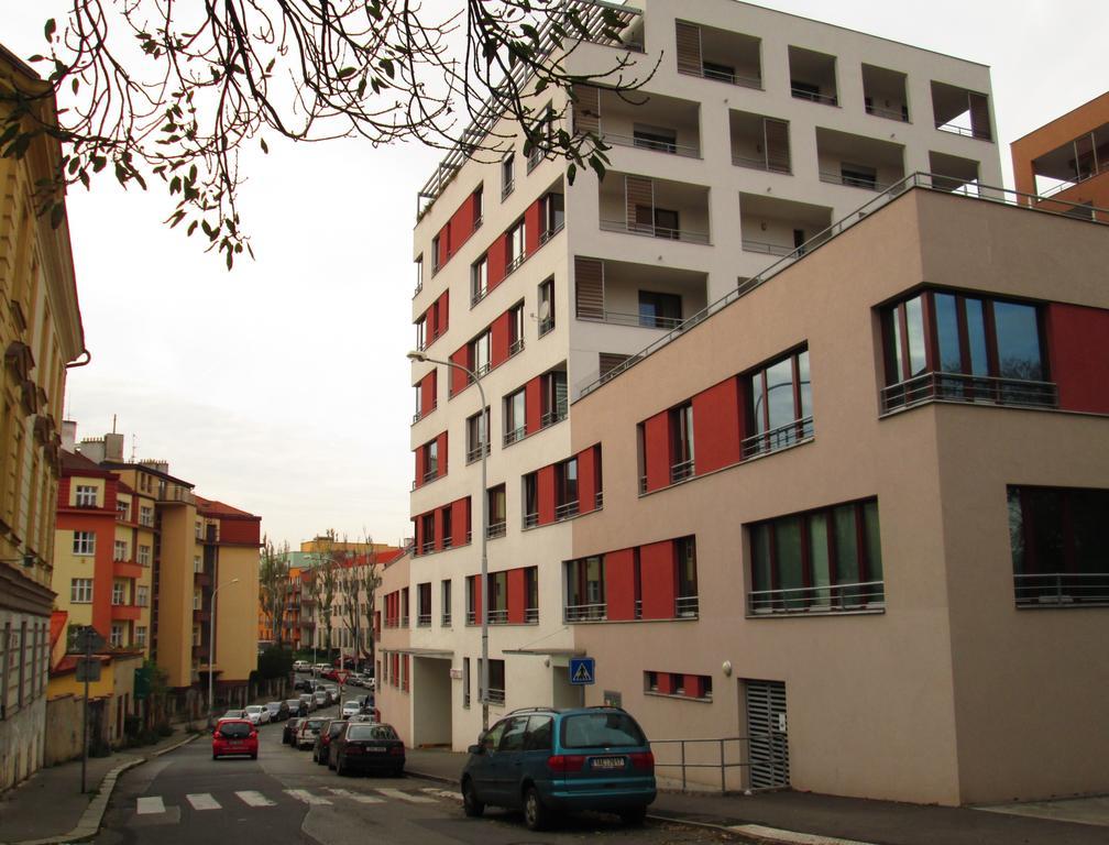 Leongargt Apartments Прага Екстериор снимка