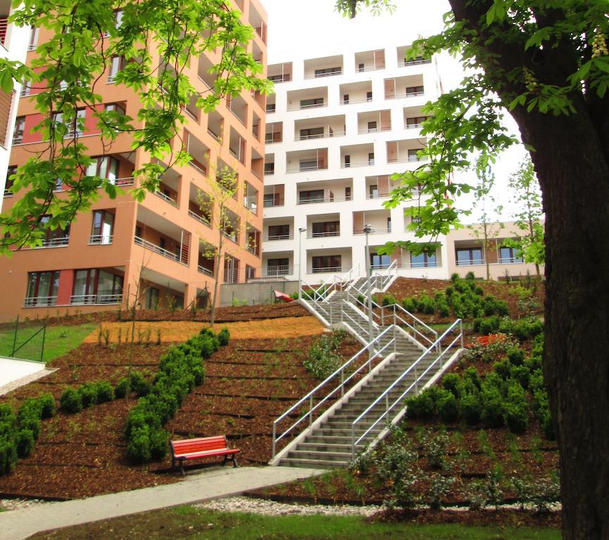 Leongargt Apartments Прага Стая снимка
