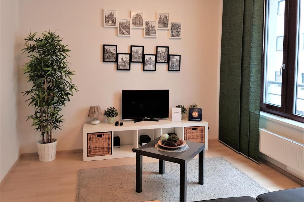 Leongargt Apartments Прага Екстериор снимка